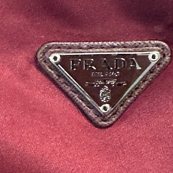 PRADA Cosmetic Bag (Listing for LARGE bag ONLY) - Picture 4 of 7